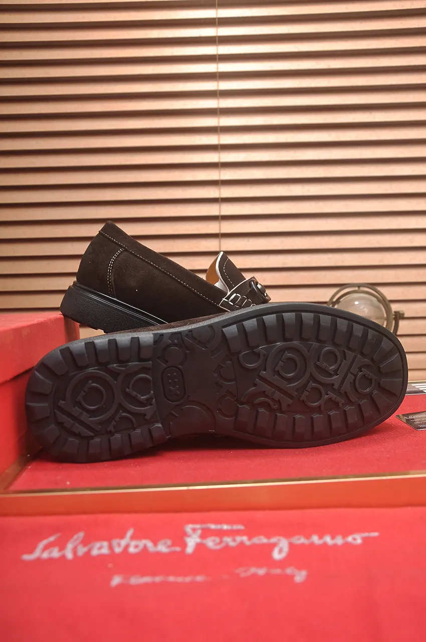 Men's shoes 💰440💶[Ferragamo/Ferragamo] The latest model in the counter. Original imported high-quality cowhide with open sides + imported 🐂 water-dyed cowhide lining + original luxury metal buckle + original combined outsole. No pressure for comparison. 38--45 (45 is custom-made and cannot be returned or exchanged)